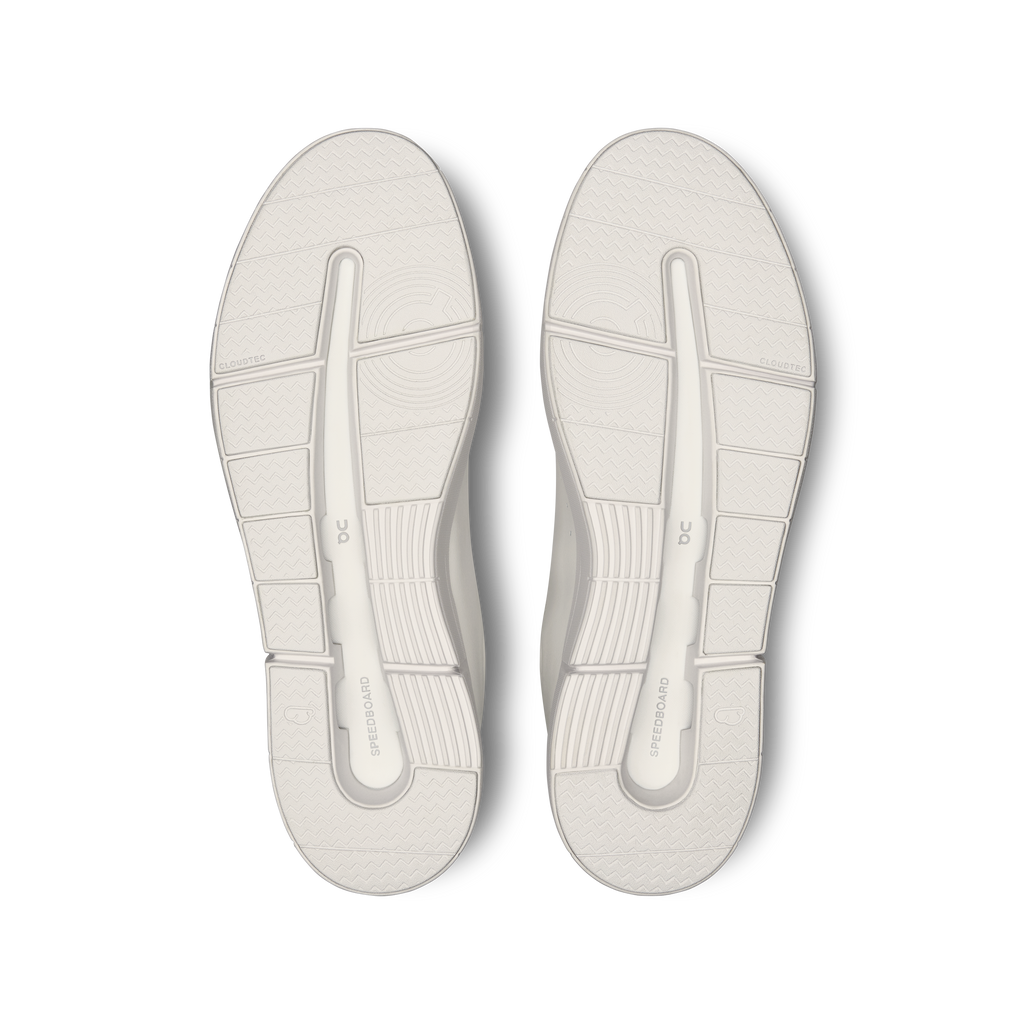 On Men's The Roger Advantage 2 All White